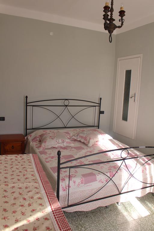 Montegrazie Apartment Imperia Phòng bức ảnh